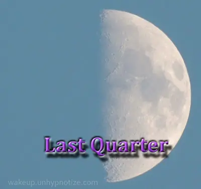 Image of the Last Quarter Moon phase.